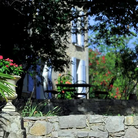 Chateau Saint-esprit * 德拉吉尼昂